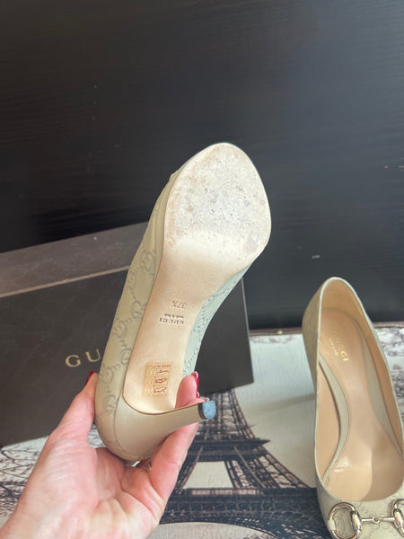Opentoe monogram