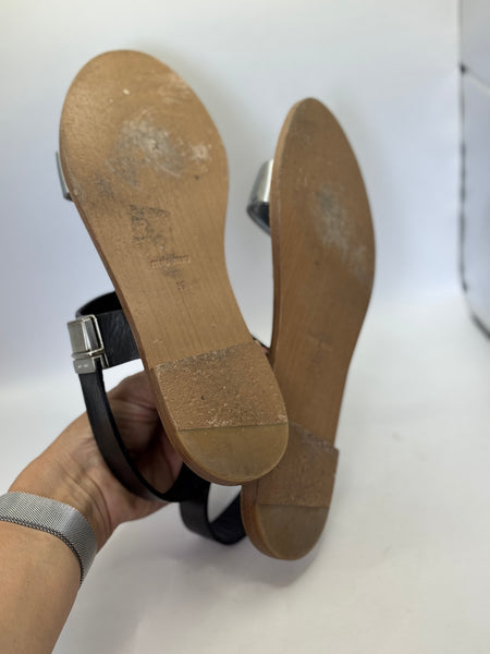 Sandali flat Miu Miu