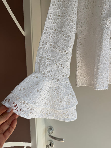 Camicia in pizzo con volant
