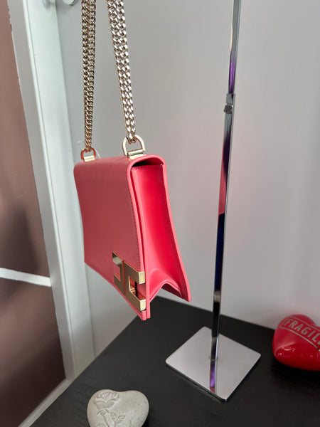 Pochette con catena