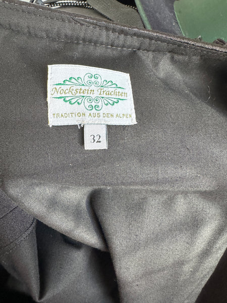 Abito tradizionale alpino