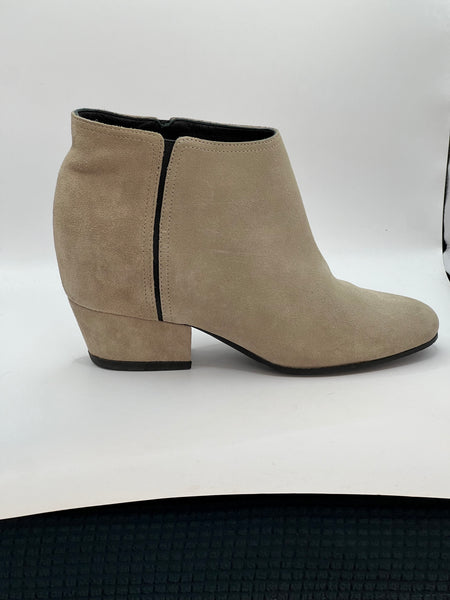 Tronchetti Siena in suede beige