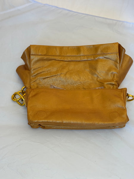 Borsa in pelle con catena