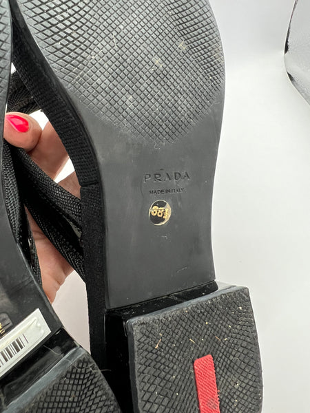 Sandali infradito pre-owned Prada linea rossa