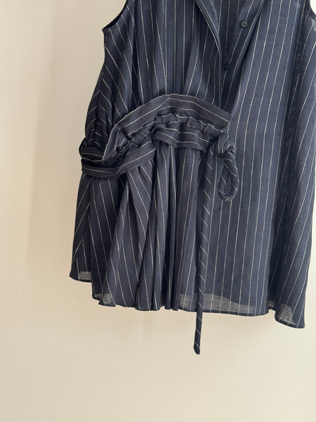 Blusa smanicata gessata