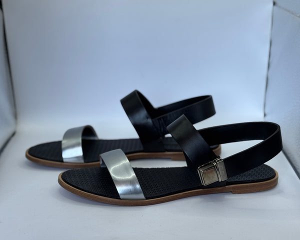 Sandali flat Miu Miu