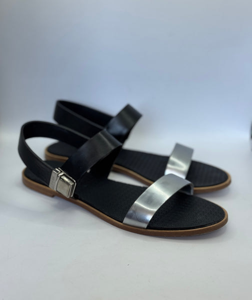Sandali flat Miu Miu
