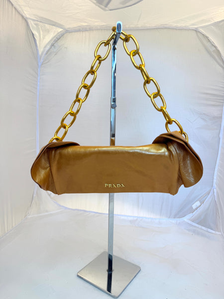 Borsa in pelle con catena